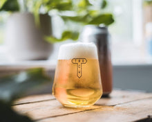 Load image into Gallery viewer, Vale - Track Brewing Co - English Lager, 4.2%, 440ml Can