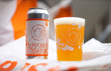 Load image into Gallery viewer, Amarillo & El Dorado Gluten Free Pale - Left Handed Giant Brewpub - Gluten Free Pale Ale, 5%, 440ml Can