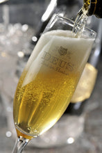 Load image into Gallery viewer, DeuS (Brut des Flandres) - Brouwerij Bosteels - Bière de Champagne, 11.5%, 2x750ml Sharing Bottle &amp; Glass Gift Set
